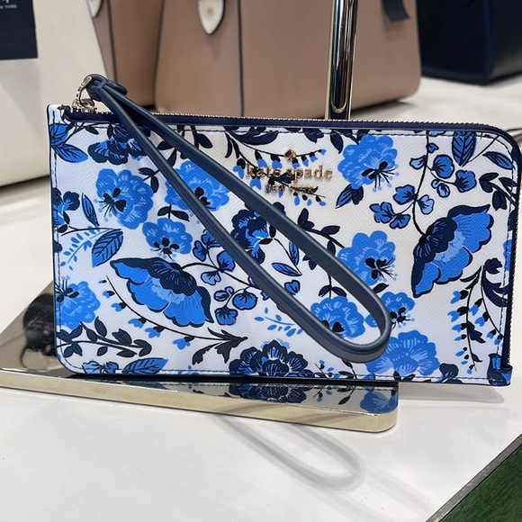 Kate Spade Lucy Vase Floral Medium L Zip Wristlet
Blue Multicolor 
NWT - Picture 3 of 16